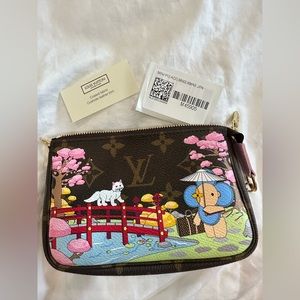 ❌❌SOLD❌❌ Louis Vuitton Christmas edition Mini Pochette